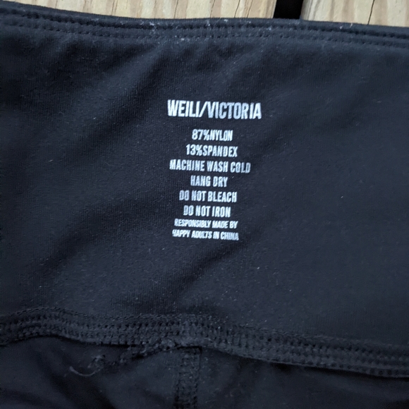 GRRRL Pocket 7/8 Leggings - Picture 3 of 3